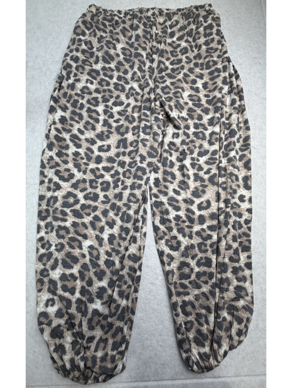 ZENANA OUTFITTERS Leopard Print Knit Harem Joggers NEW IN PACKAGE Size 1X - Picture 6 of 13